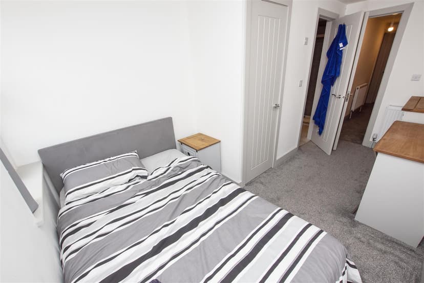 108, Raddlebarn Road - Image 11