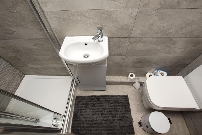 108, Raddlebarn Road - Image 4