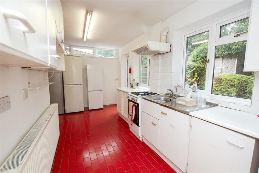 17, Quinton Road - Image 10