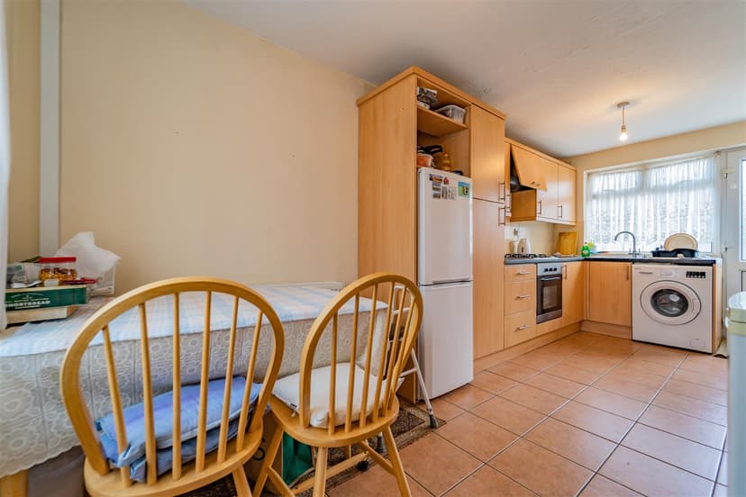 16, Varden Croft - Image 13