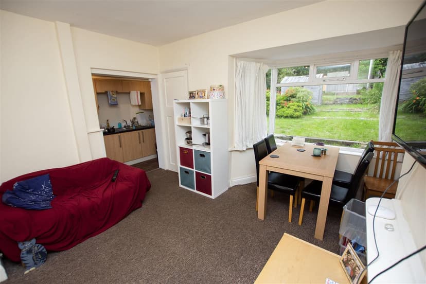 61, Reservoir Road - Image 7