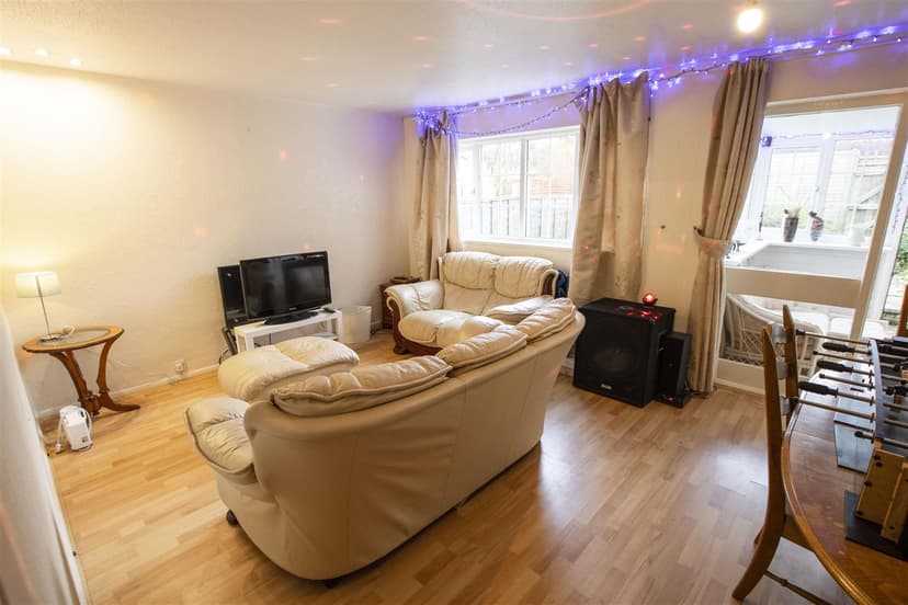 347, Tiverton Road - Image 9