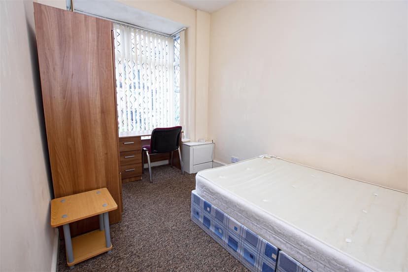 43, Gleave Road - Image 5