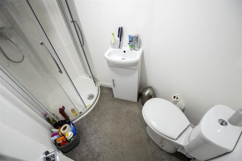 79, Harrow Road - Image 6