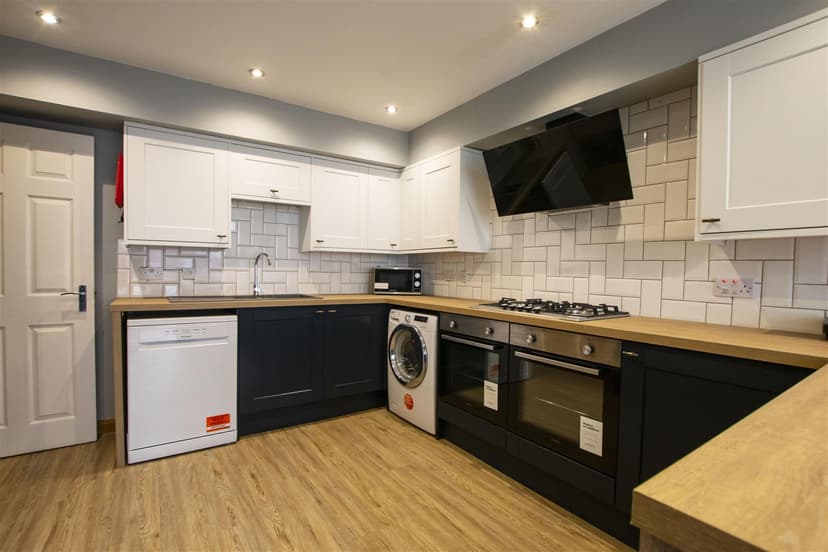 88, Raddlebarn Road - Image 22