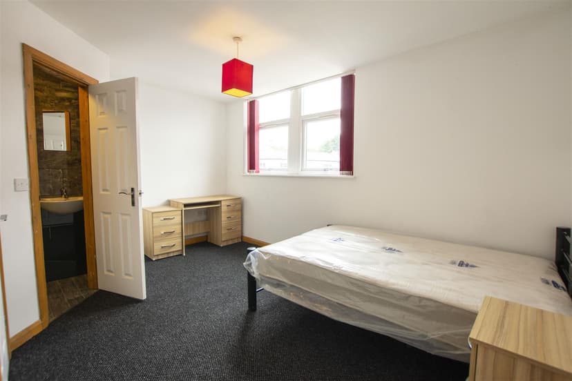 88, Raddlebarn Road - Image 19