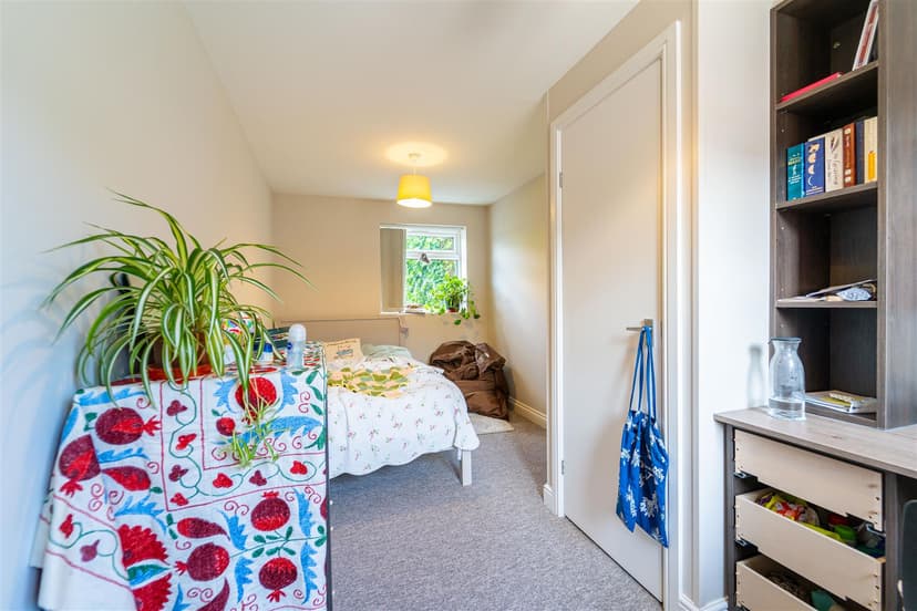 6A, Coronation Road - Image 21