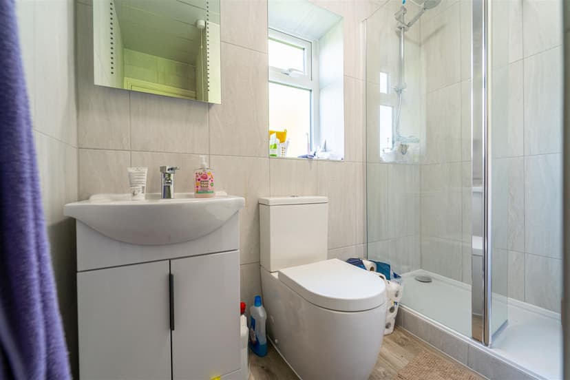 6A, Coronation Road - Image 9