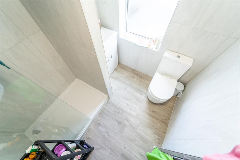 6A, Coronation Road - Image 8