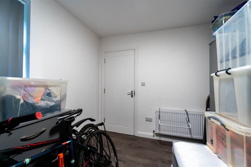 42, Roman Way - Image 19