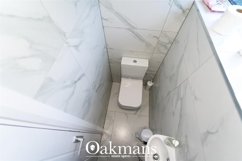 42, Roman Way - Image 5