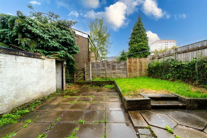 42, Roman Way - Image 2