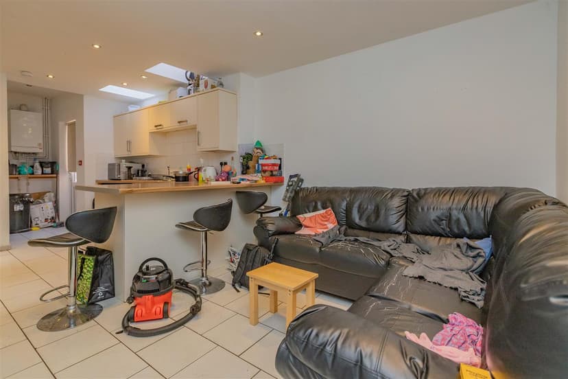 310, Tiverton Road - Image 12