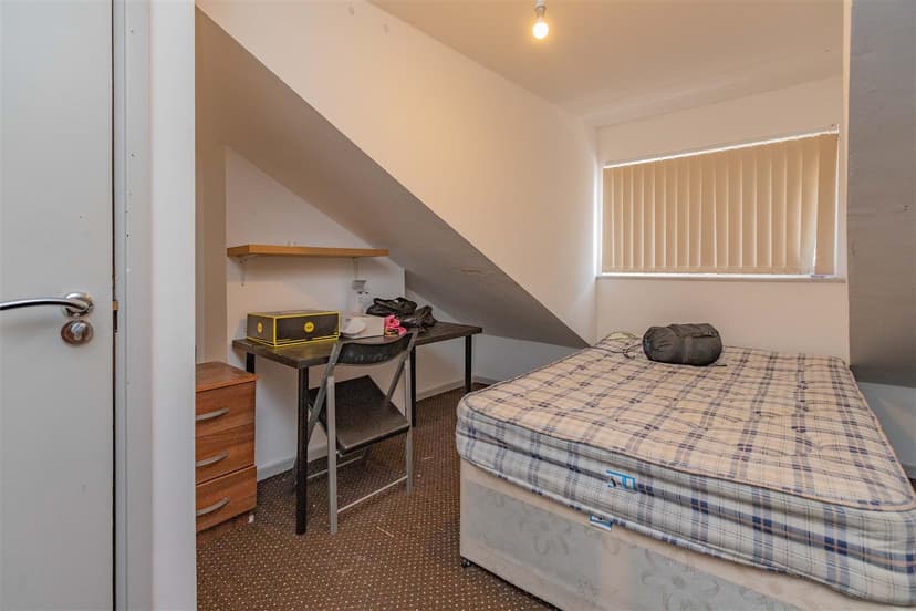 310, Tiverton Road - Image 11