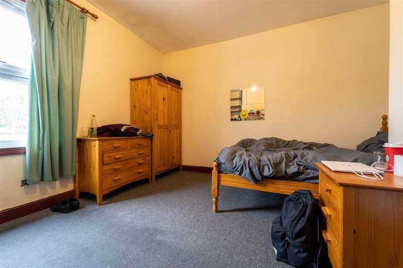 56, Hubert Road - Image 14