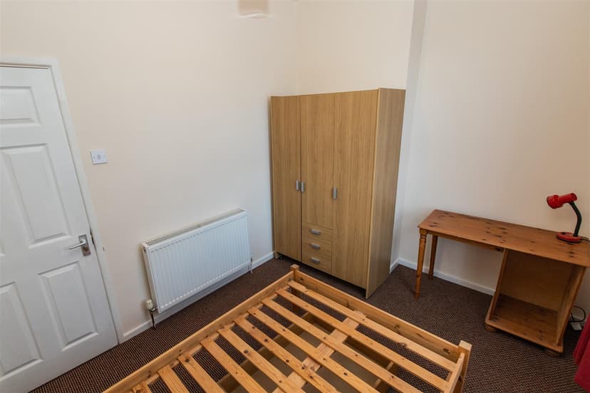 576, Pershore Road - Image 3