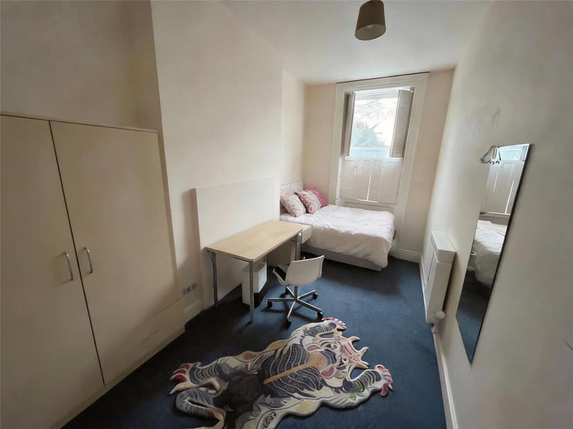 HFF 15 Richmond Terrace