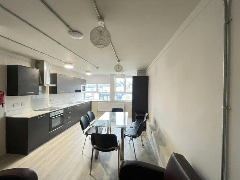 Queens Road (2FF) - Image 4