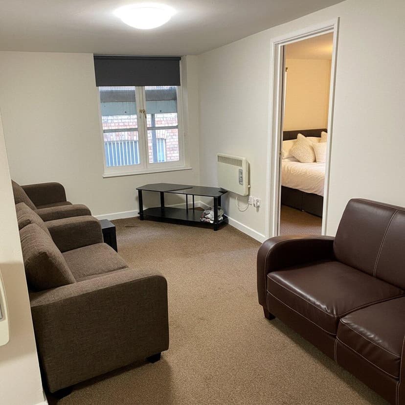 Broad Quay (Flat 3) - Image 4