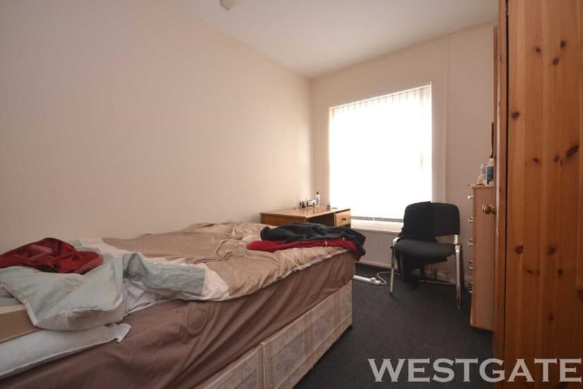 Wokingham Road - Image 5