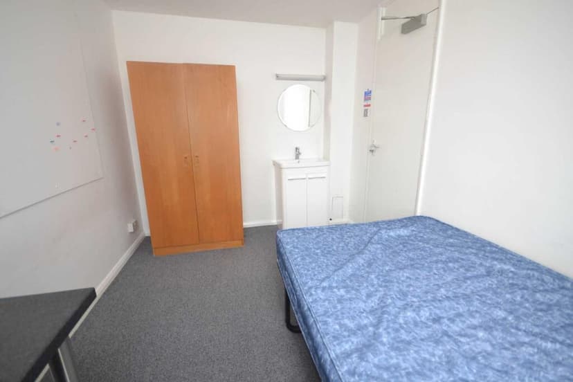 Allcroft Road - Image 5