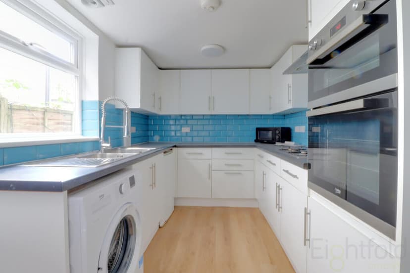 Clyde Road - Image 8