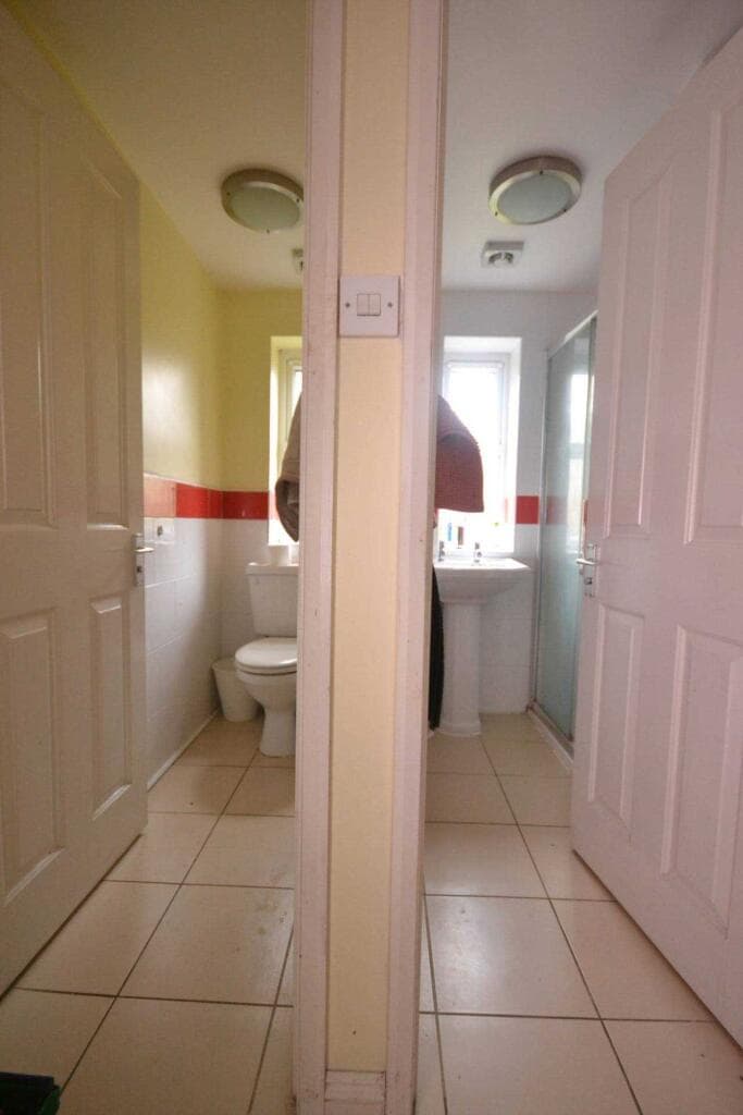 Donnington Road - Image 3