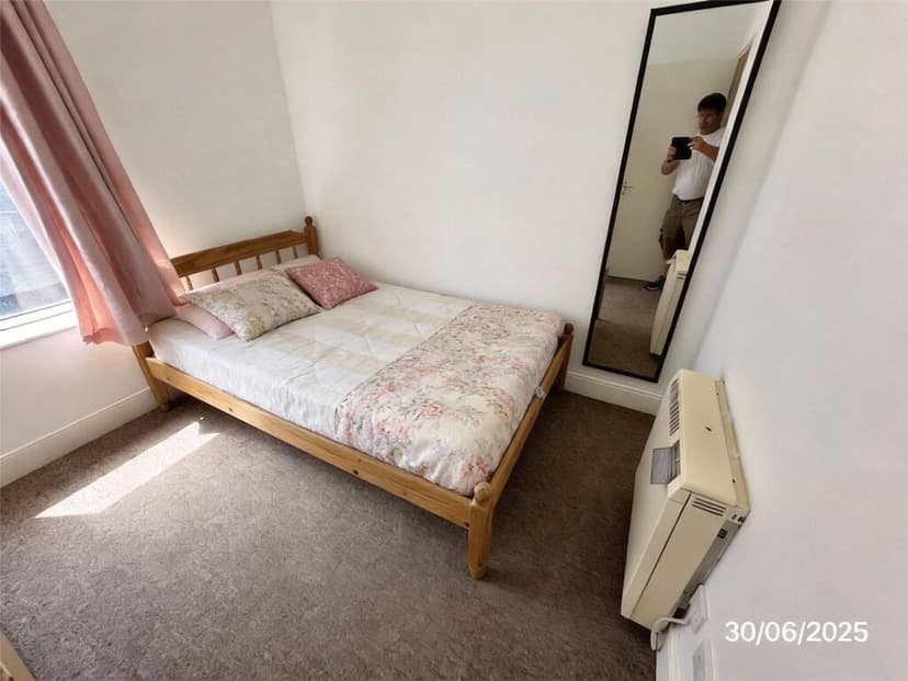 Cheltenham Road - Image 1