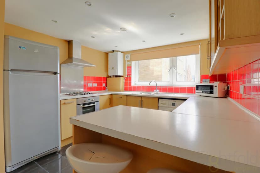 Highbrook Close - Image 4