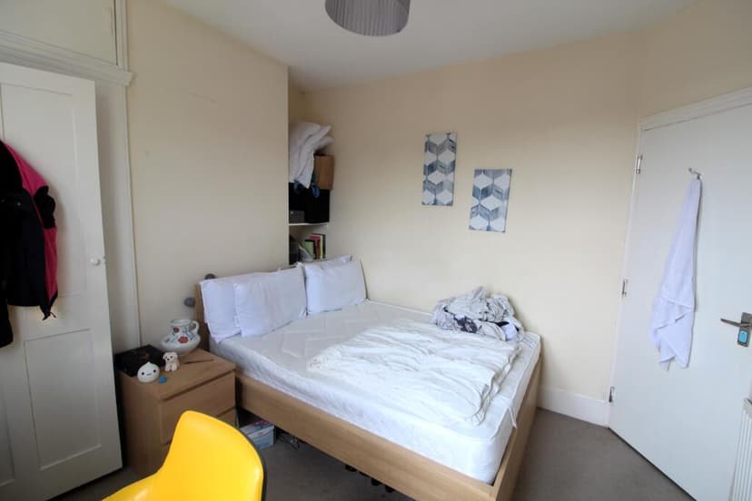 Milner Road - Image 5