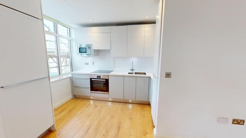 Western Road - Image 2