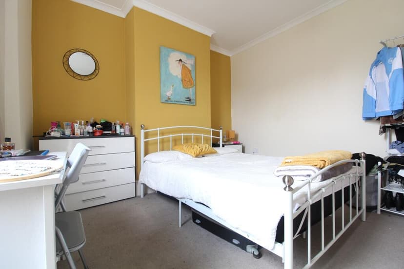 Milner Road - Image 1