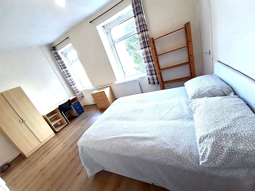 127 St Helens Avenue - Image 9