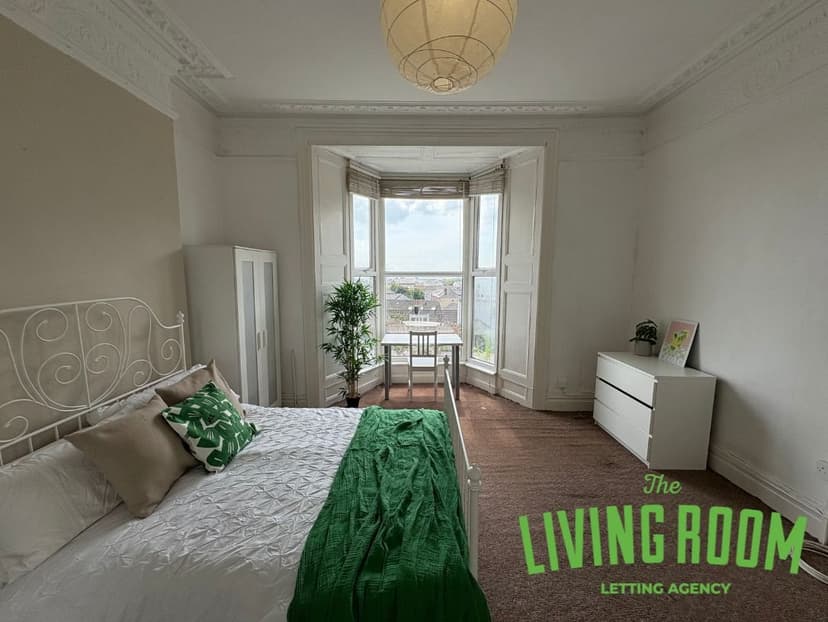 3 Oaklands Terrace - Image 1