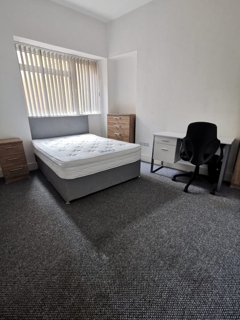 19 St Helens Avenue - Image 5