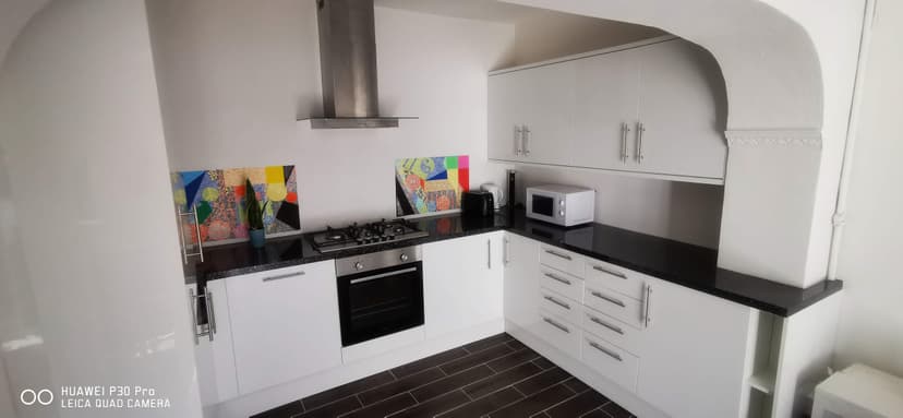 17 Elba Crescent - Image 2