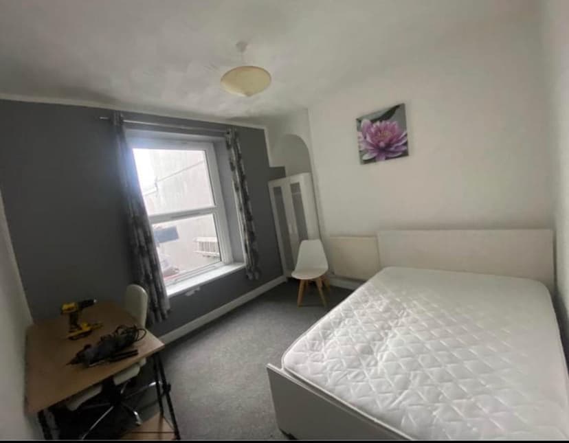 161 Hanover Street - Image 4