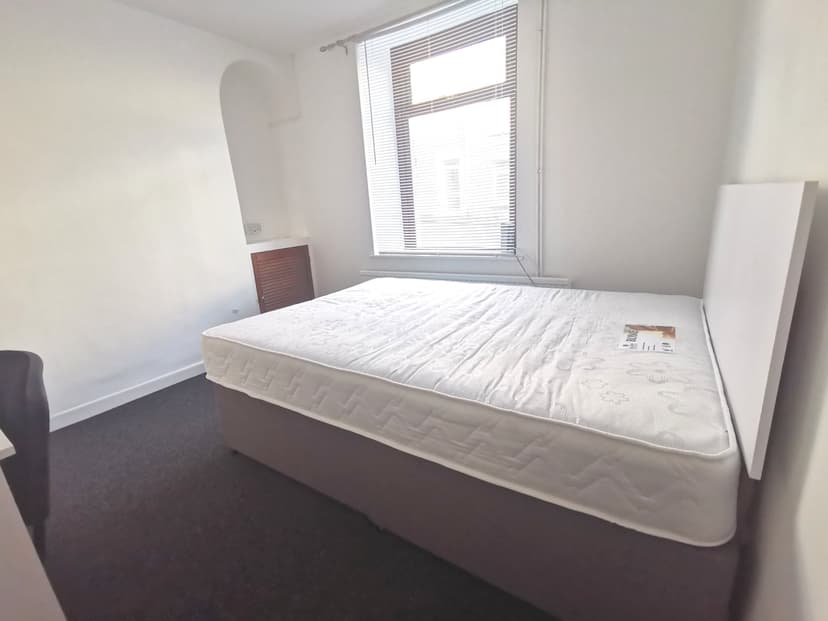 20 Miers Street - Image 2