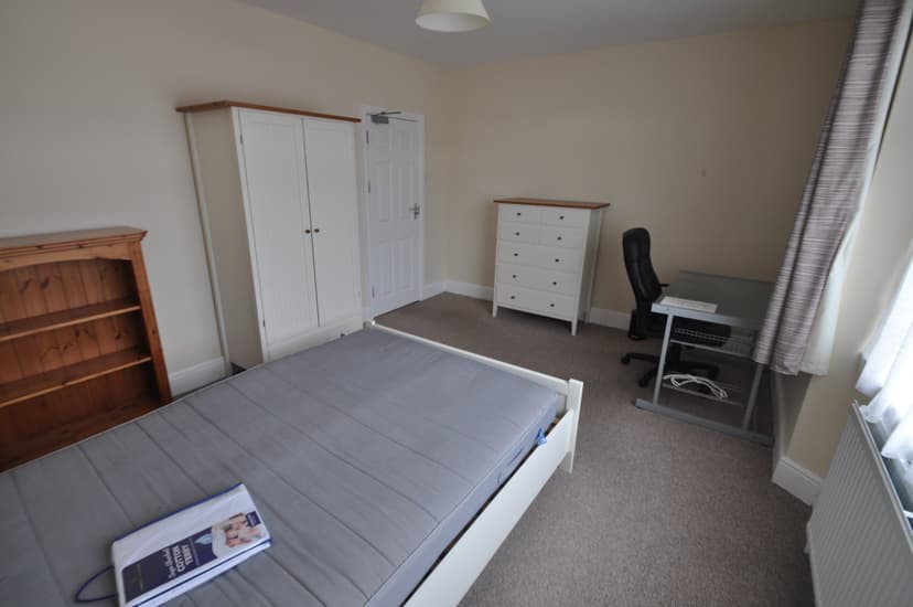 21 Wern Fawr Rd - Image 7