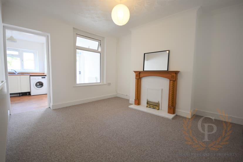 98 Fabian Way - Image 6