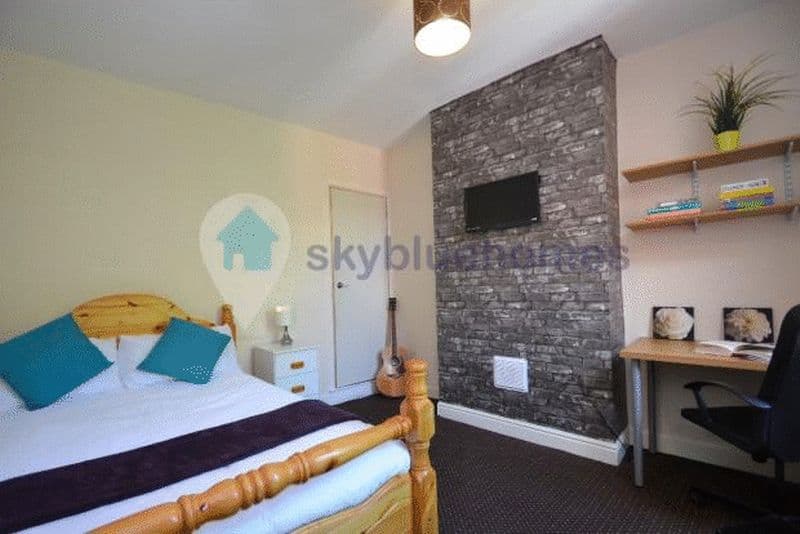 12 Myrtle Road, Leicester