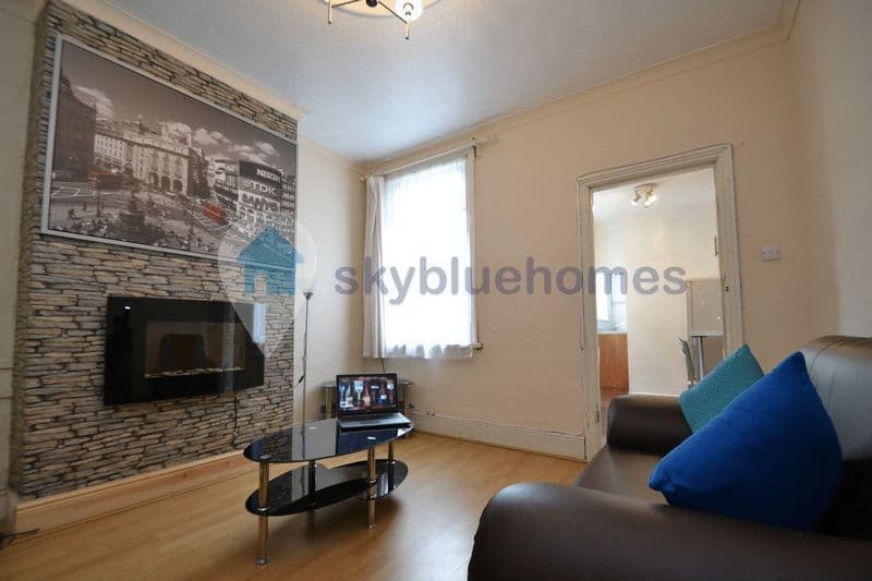 1 Churchill Street, Leicester - Image 3