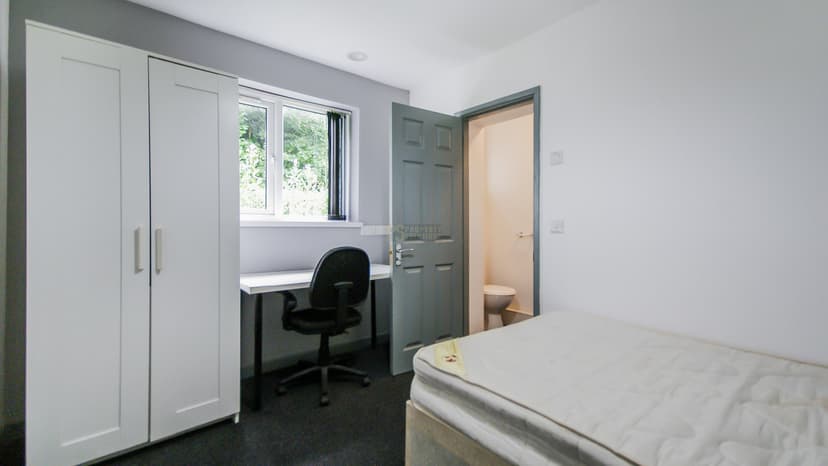 33 Hobart Croft - Image 7