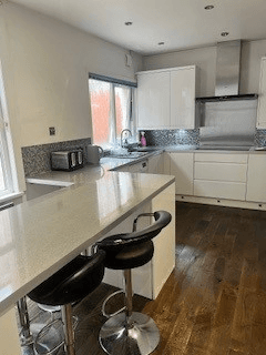 Hawthorne Avenue, Uplands - Image 5