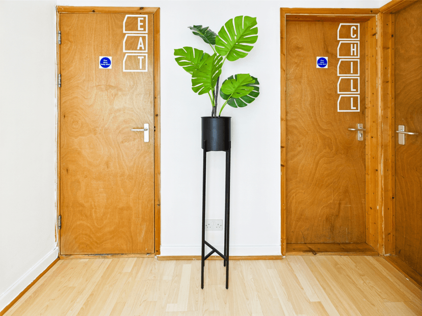 21 Waterloo Place Brynmill Swansea SA2 0DE - Image 10