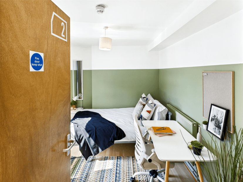 21 Waterloo Place Brynmill Swansea SA2 0DE - Image 28