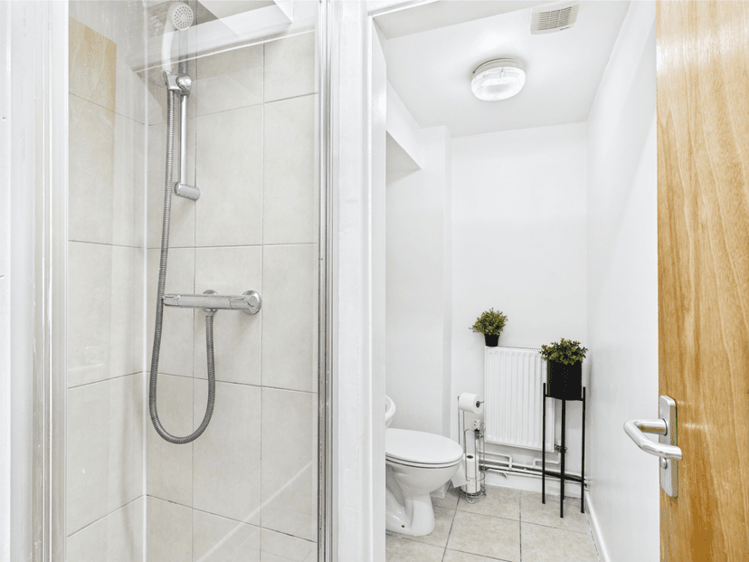 21 Waterloo Place Brynmill Swansea SA2 0DE - Image 39