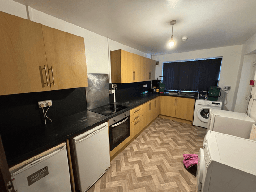 64 Westbury Street, Swansea - Image 12