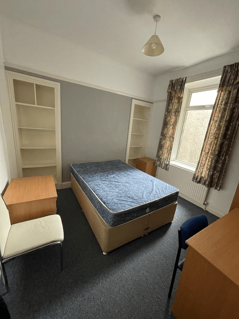 64 Brunswick Street, Swansea - Image 2