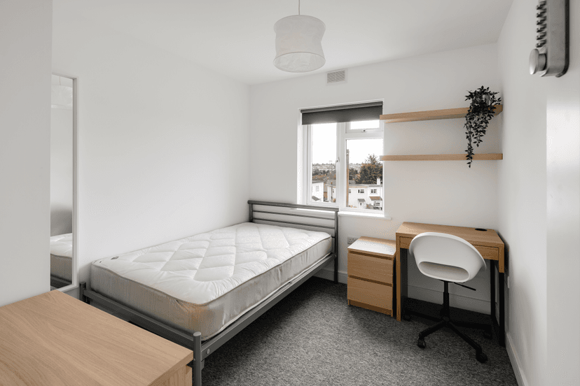 Haydon Gardens, Bristol - Image 2